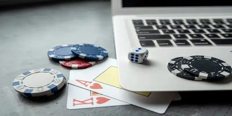Baccarat Deluxe EV88 là gì